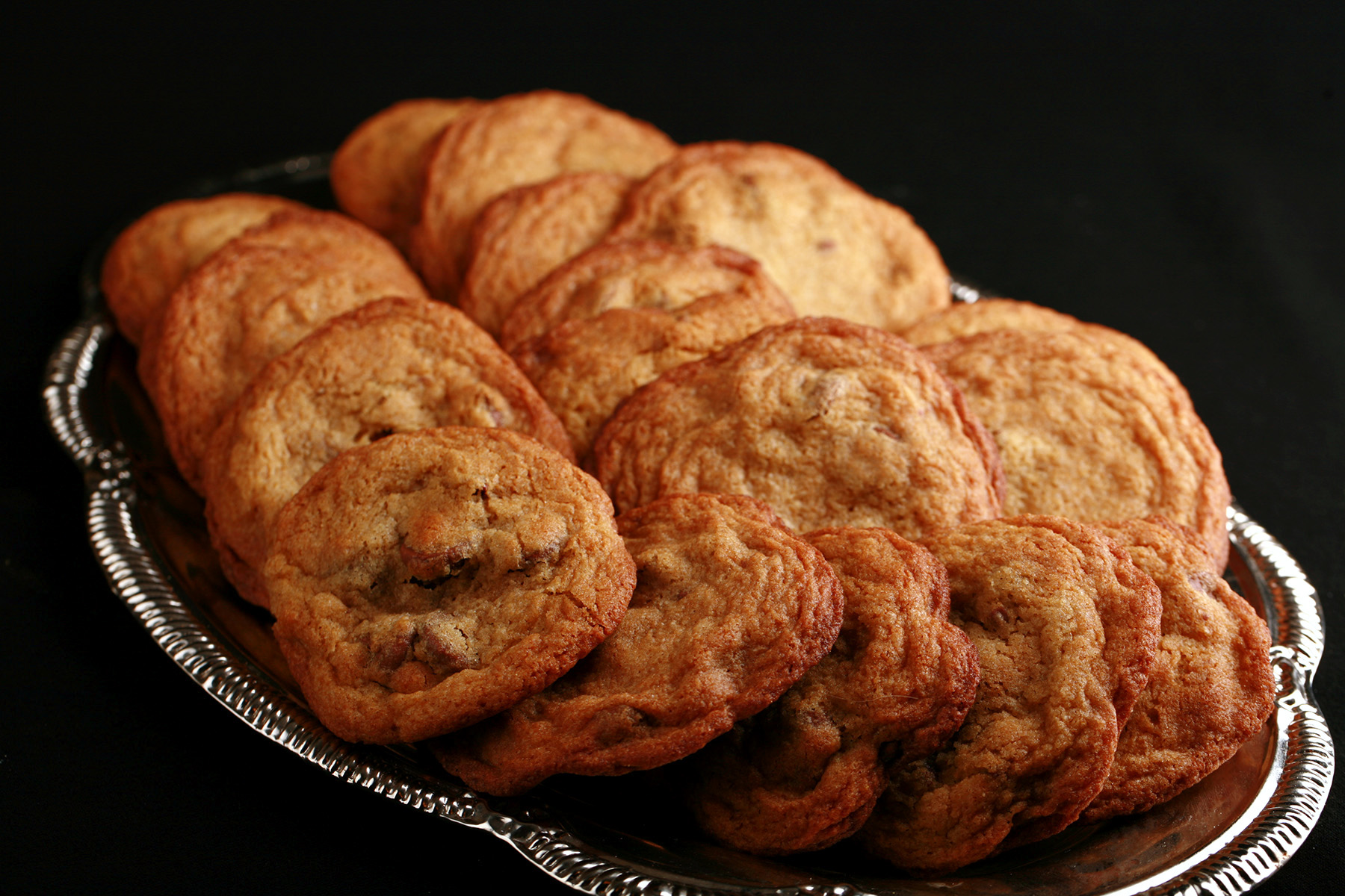 A plate of gluten free chocolate chip cookies.