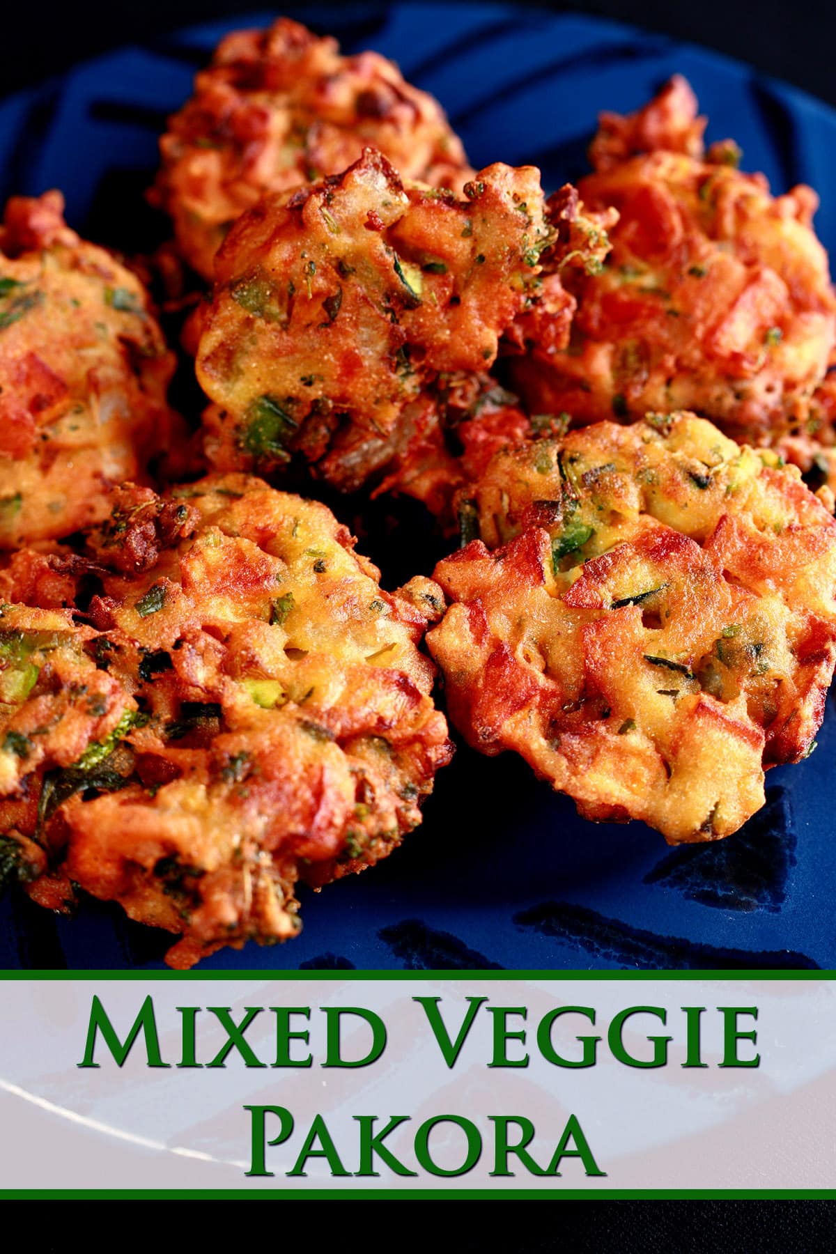 A plate of mixed veggie pakora.