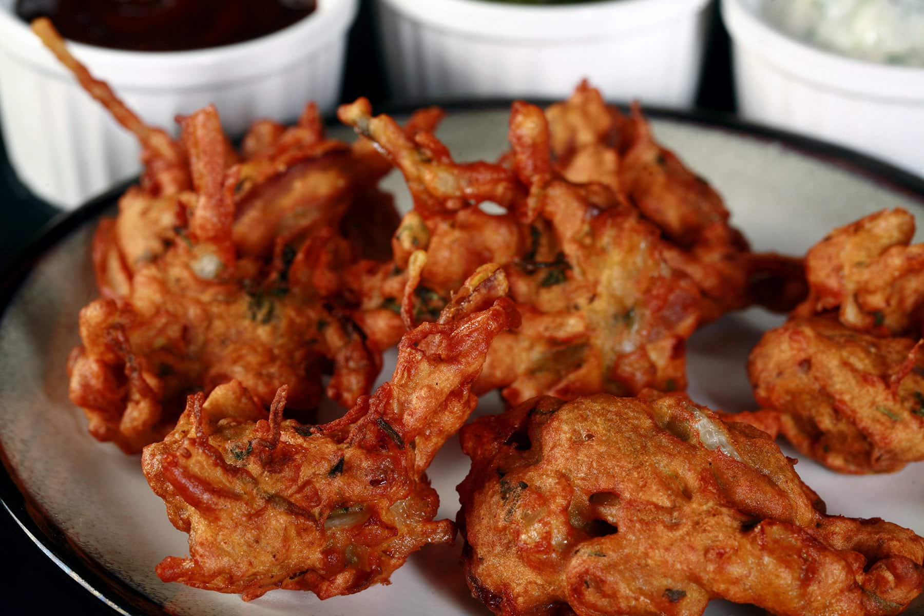 A plate of onion pakoda.